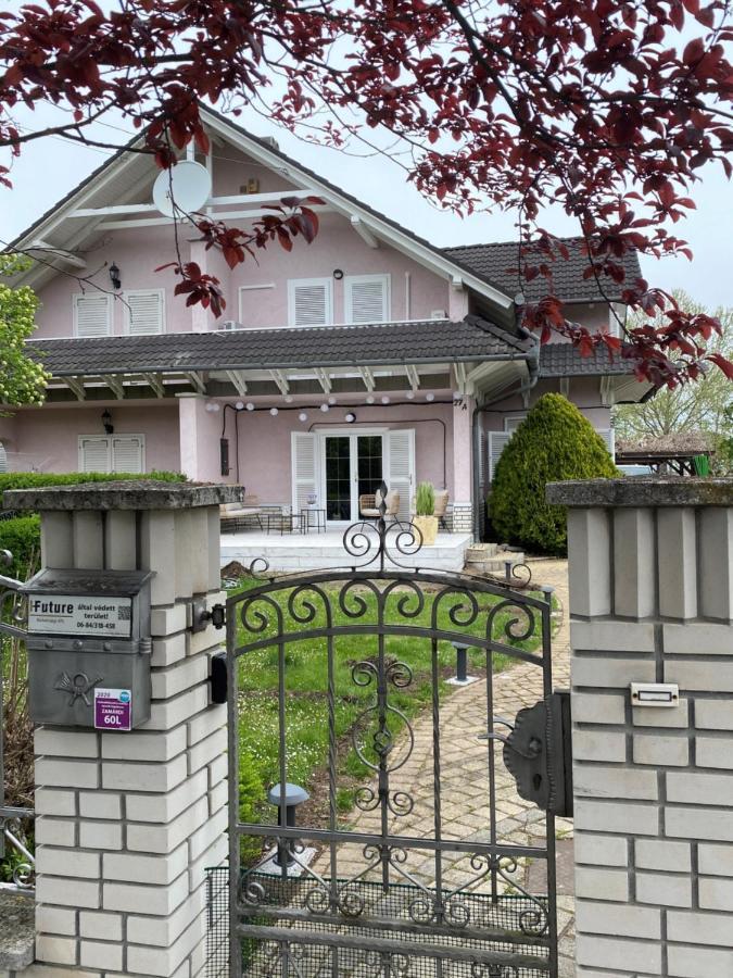 Villa Scamard Zamárdi Esterno foto